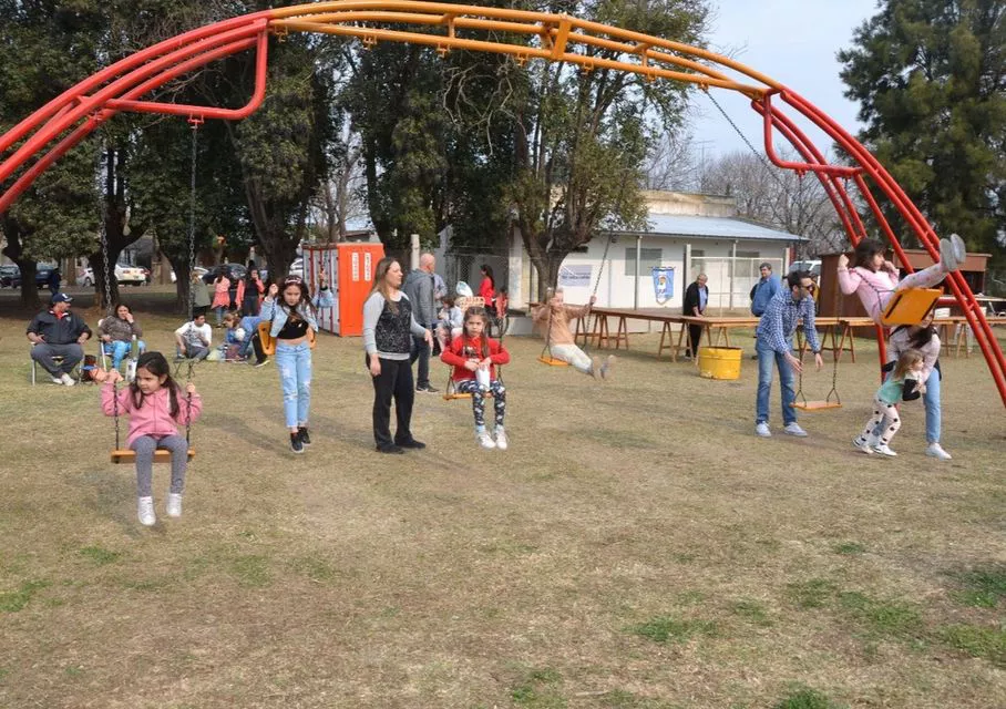 301978440_450349807110012_901296249370913843_n