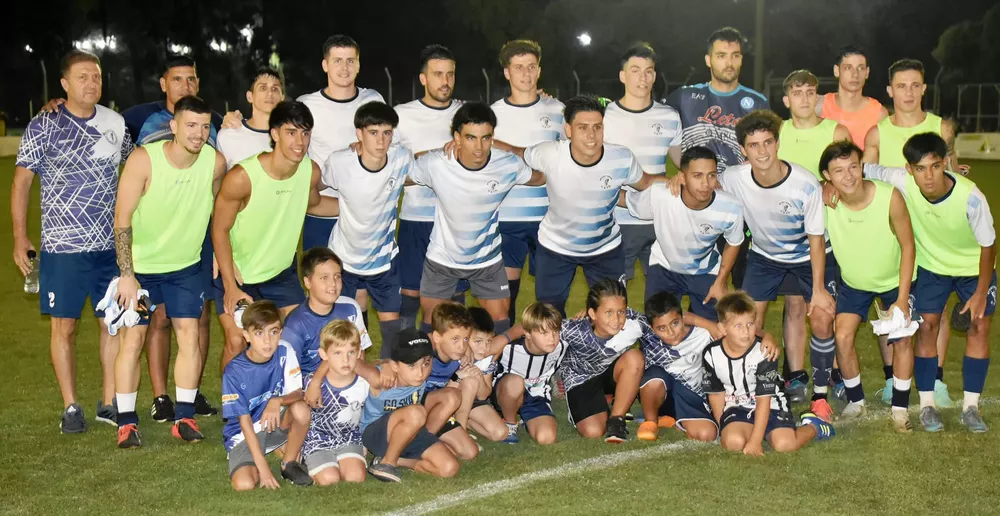 329421028_905744037249772_5534971244560099781_n