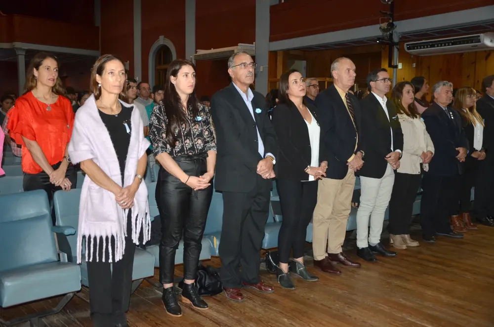 3f1b32d1-528c-4c76-a133-3e4cc875e9a0