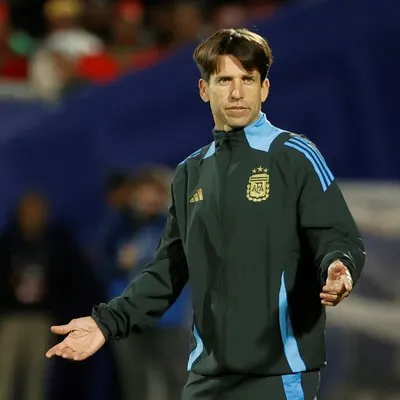 6PY464lUm_400x400__1