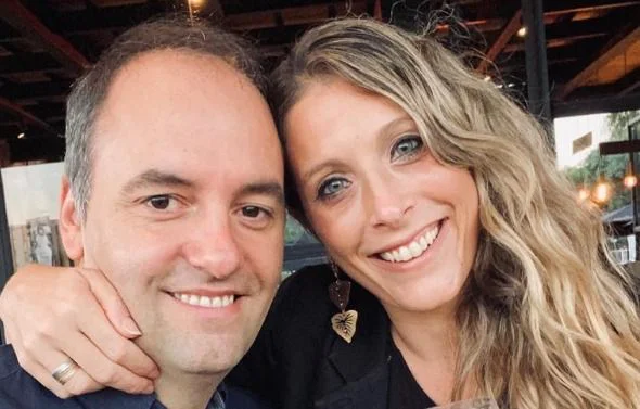 manuel-adorni-y-betina-angeletti-2199155