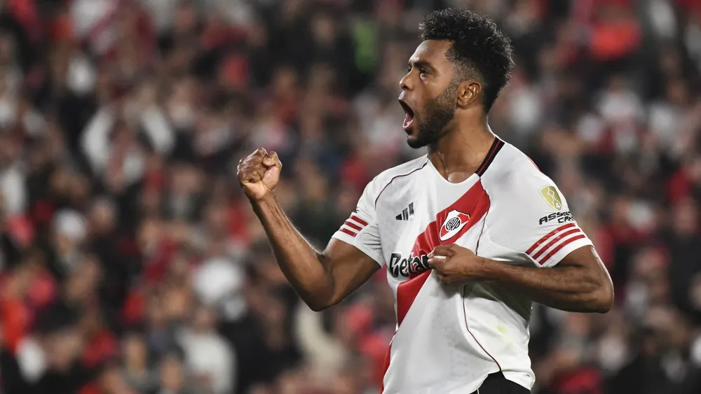 Miguel-Borja-entrena-con-su-nuevo-club