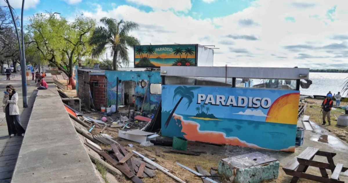Comenzó la demolición de Paradiso para ampliar la playa pública