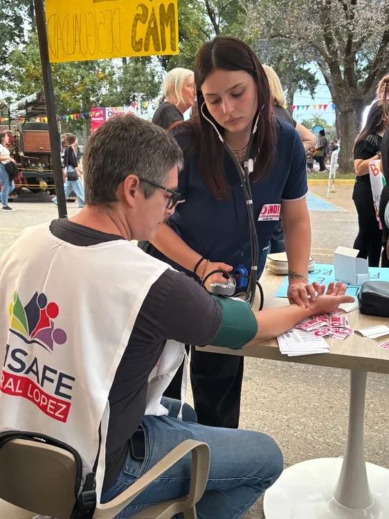 d6fb6b4d-28b3-46f5-b874-accdee8d079f