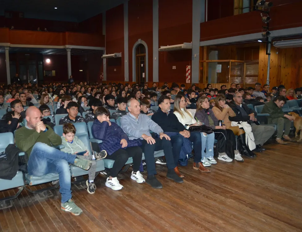 0db8fde0-f21d-424a-b601-3a5fe136114f