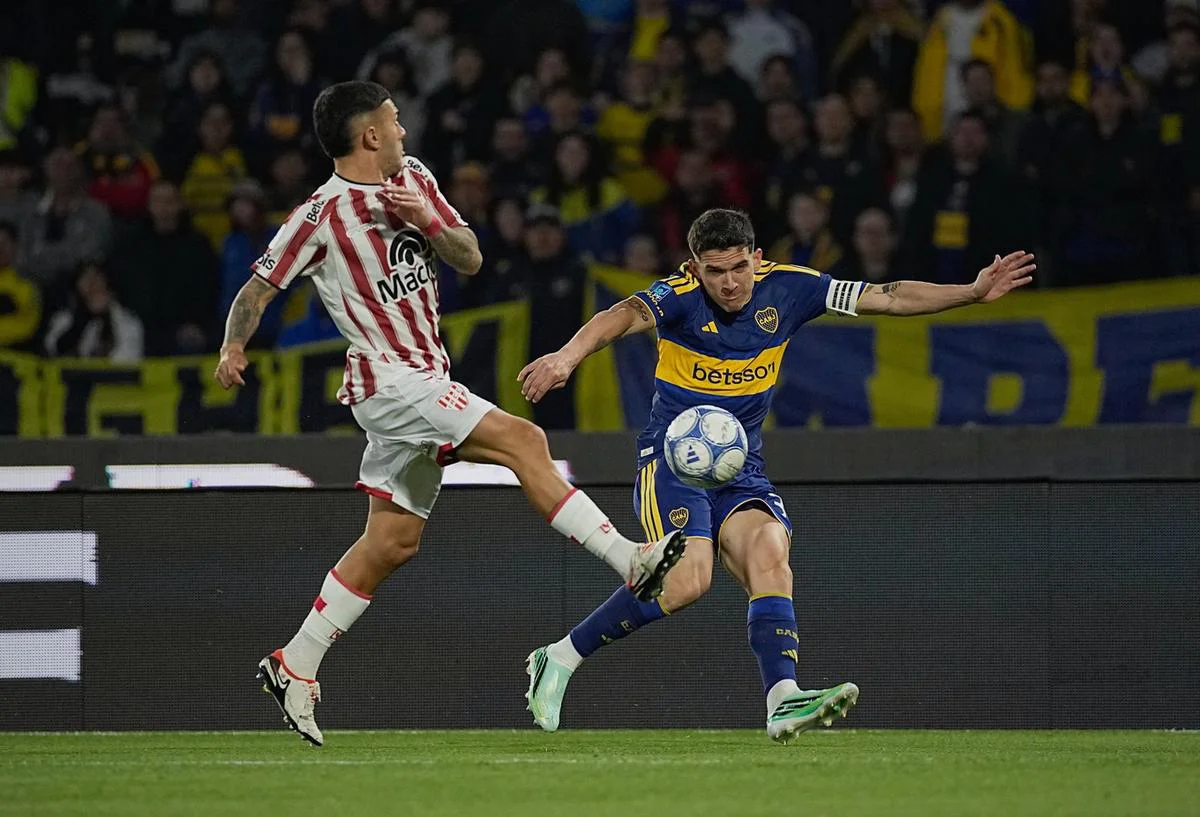 Instituto empató con Boca en Córdoba y sigue líder