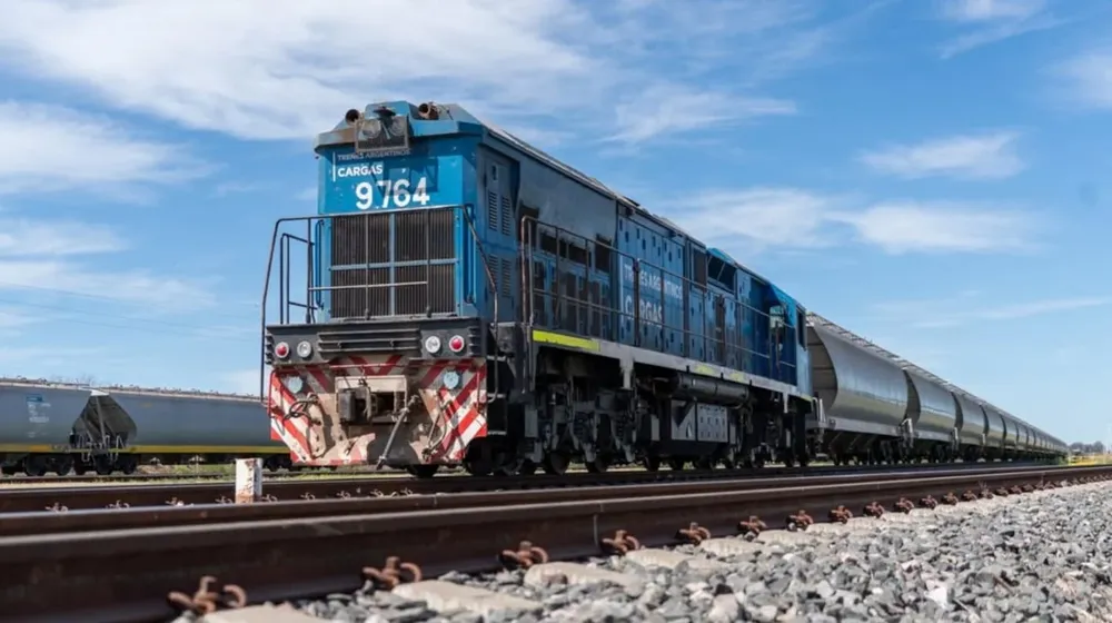 privatizacion-del-belgrano-cargas-la-venta-de-locomotoras-y-vagones-financiara-obras-en-lineas-concesionadas-foto-trenes-argentinos-cargos-RL2G2TVKCFCKVE5ATEURMERF3Q
