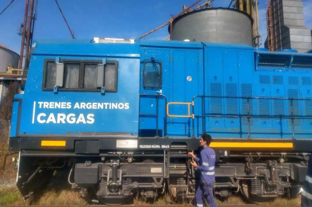 468985_locomotora_baleada_carreras_1024_x_680