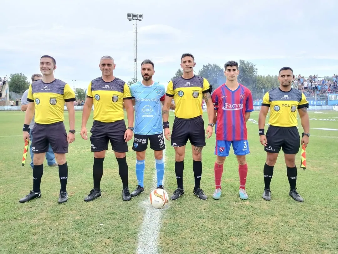 Compartimos algunas imágenes de la primera final de la Primera División “A” de la #LigaVenadense Foto- @fabiangallegook