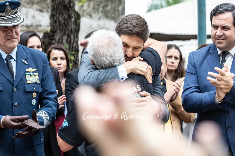 e32655ee-6661-4ad0-9d61-ce9e80b03750