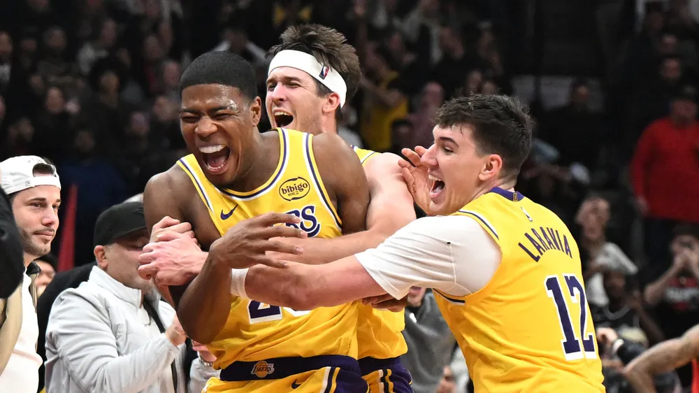 lakers-emotion2-meta-120425