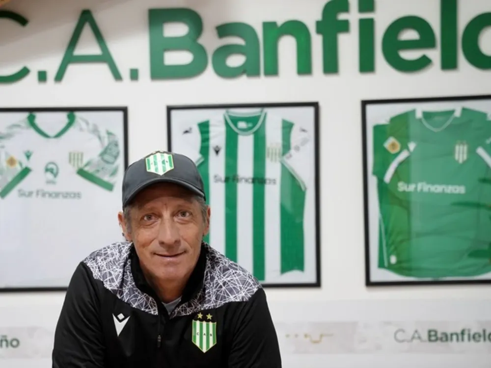 SBMzHo9uI_2000x1500__1