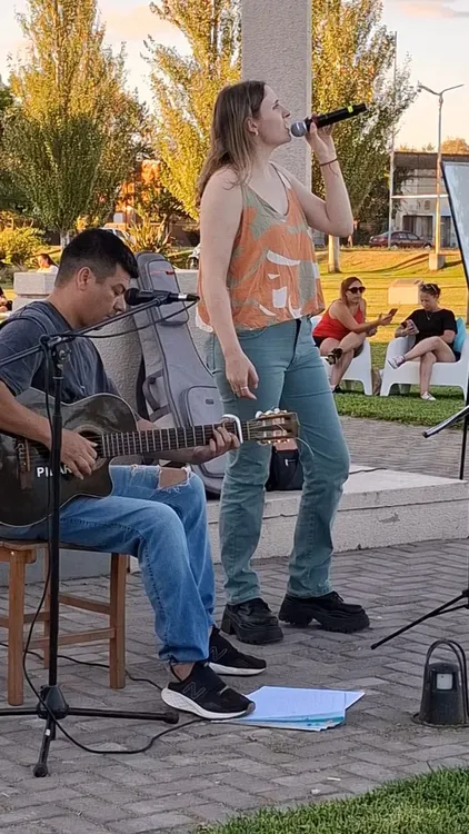 12b72985-a660-4da9-8b4f-b48cd0257e4b