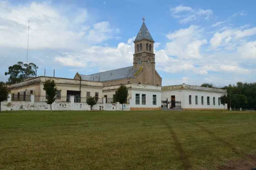 KT2-JfcWB_870x580__1