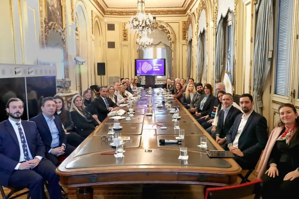 karina-milei-repetira-con-legisladores-bonaerenses-un-encuentro-similar-al-que-celebro-en-casa-rosada-con-legisladores-porteno-foto-presidencia-VAU2JNKU4FHYLPUYE77IFVOA6A