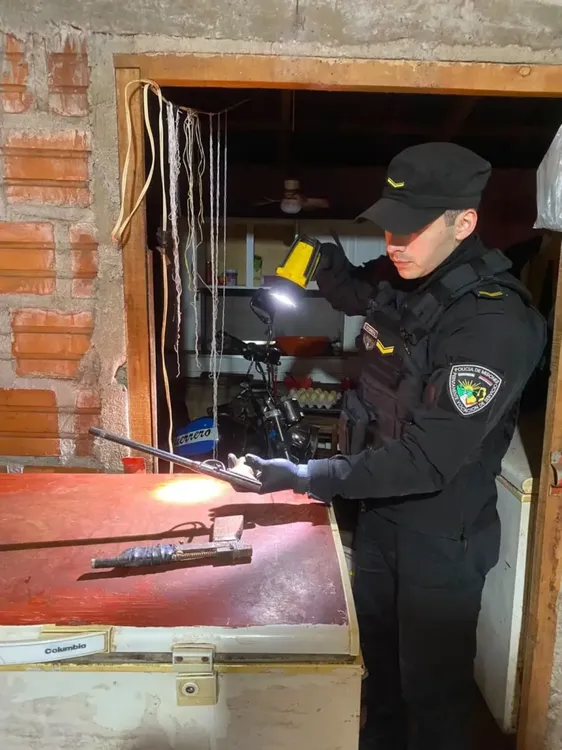 los-agentes-secuestraron-dos-armas-de-fuego-de-fabricacion-casera-en-la-casa-del-acusado-foto-noticias-de-la-calle-YMRT2PI47REZ3L4OHBPCPCD6EI