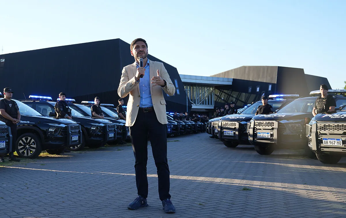 pullaro-camionetas-policia-rosario-3