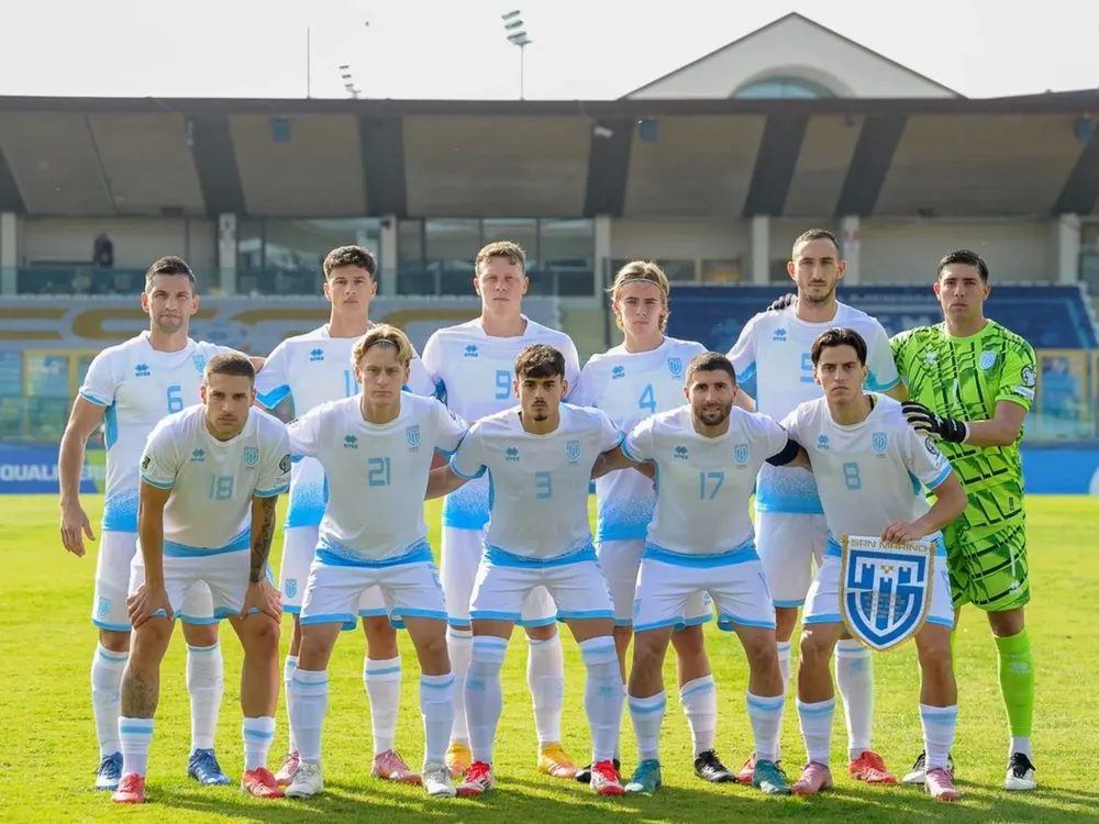 UXy_tz6Jl_2000x1500__1