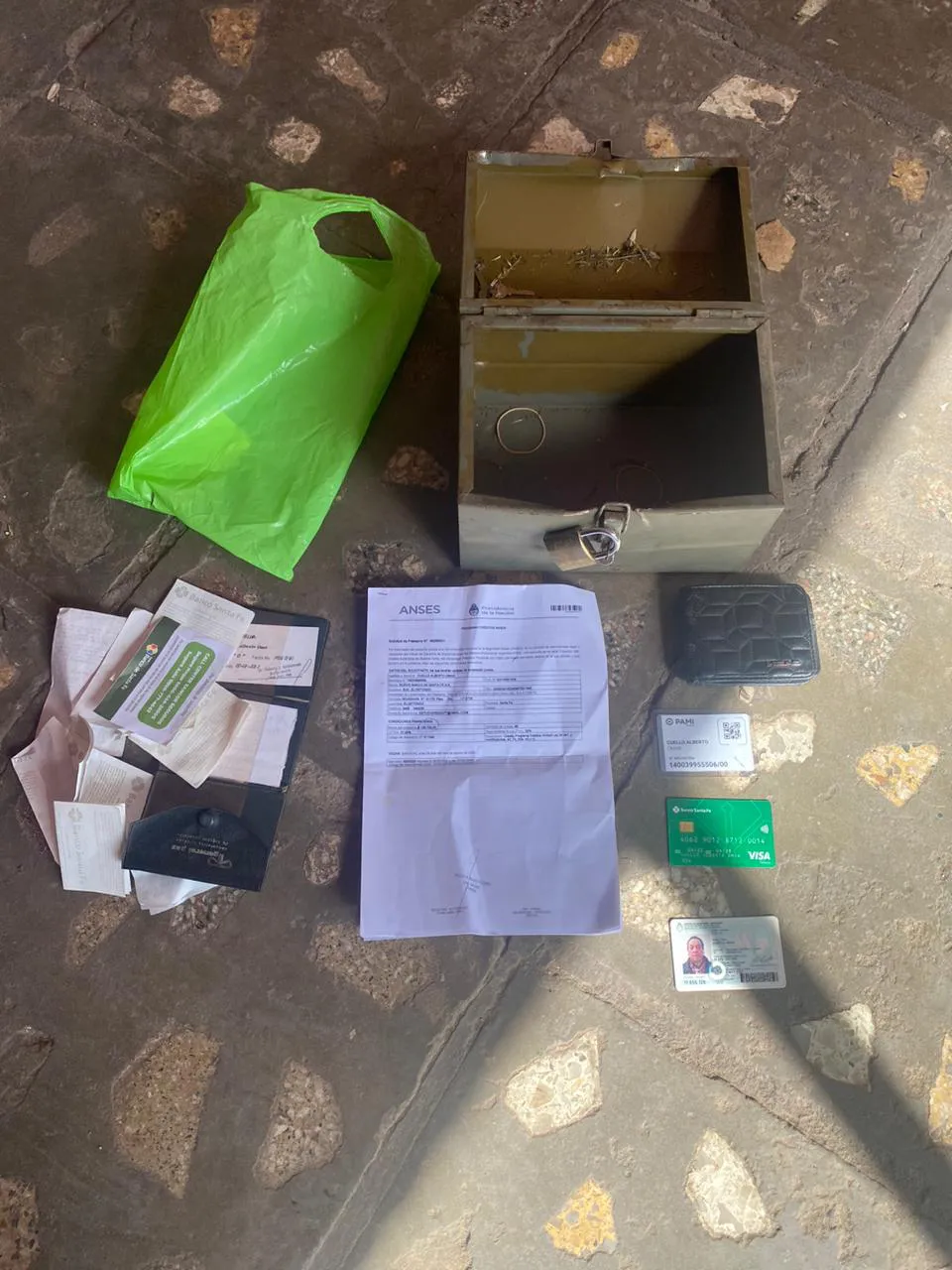 5e7b034f-b4c0-4492-bc3b-76ad36c11b68