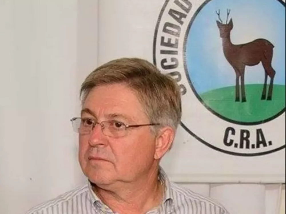 lLcZqegS3_2000x1500__1