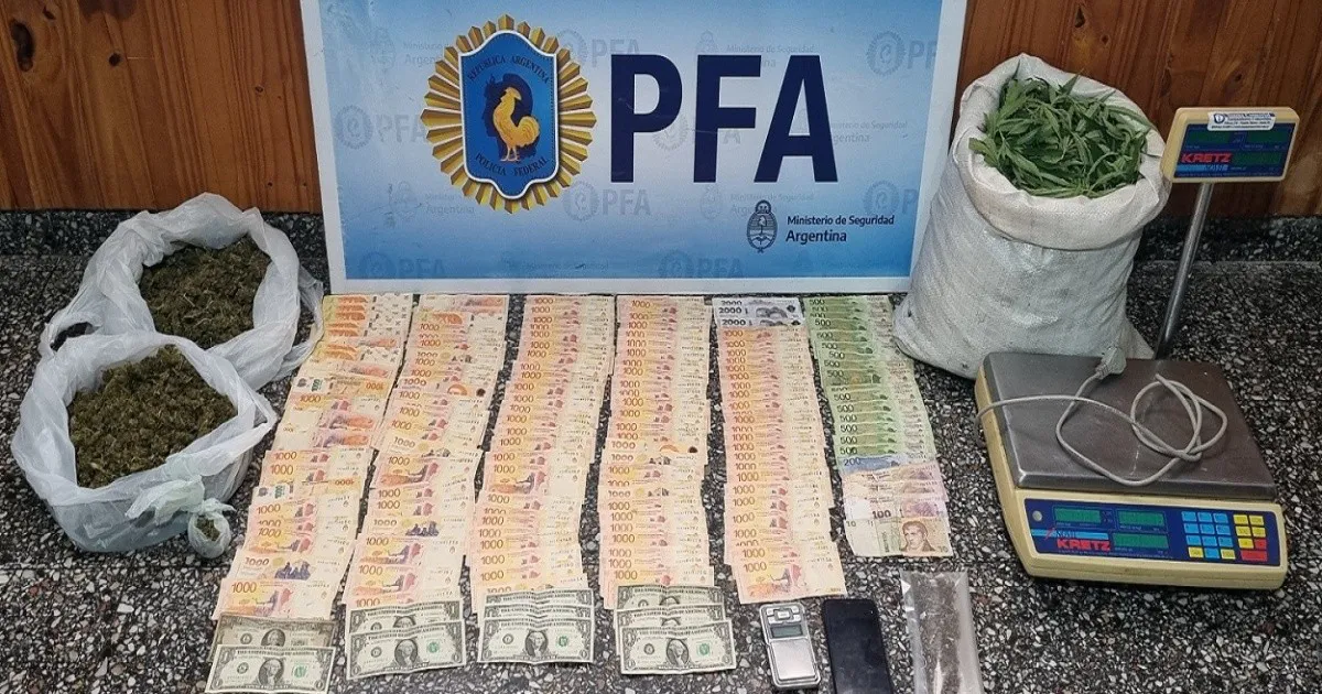 e7fad234-6107-46d0-b260-c637f0fce7d2.jpeg_1192065467