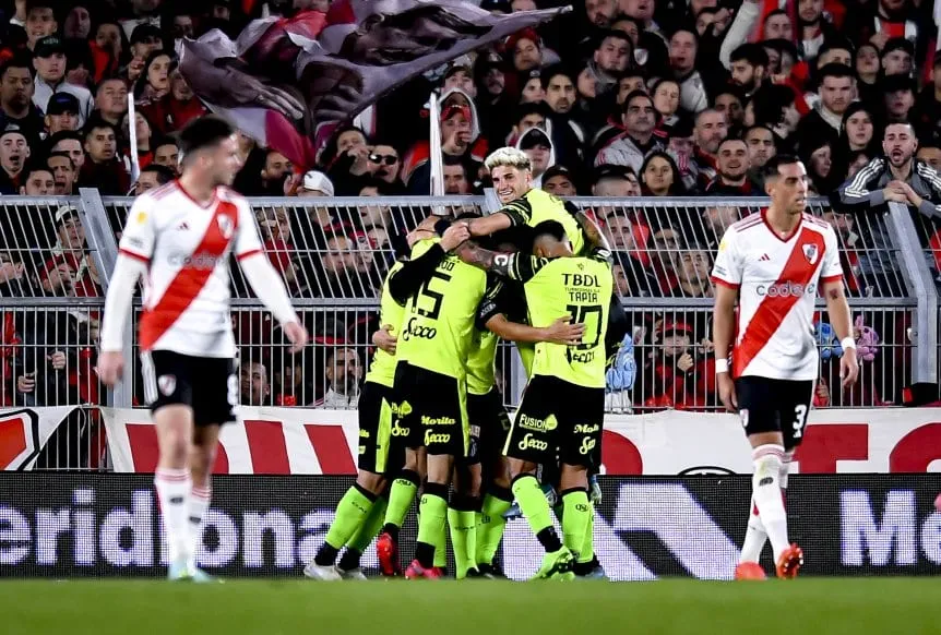 barracas-central-festejo-vs-river-2023_w862