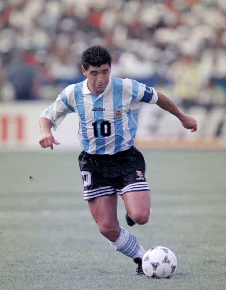 diego-maradona_w862