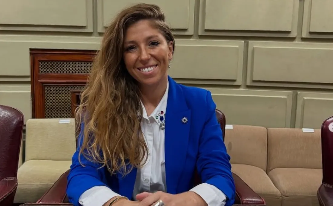 2ee9f945a0f699c966e0fe6d3d3c8afd_XL