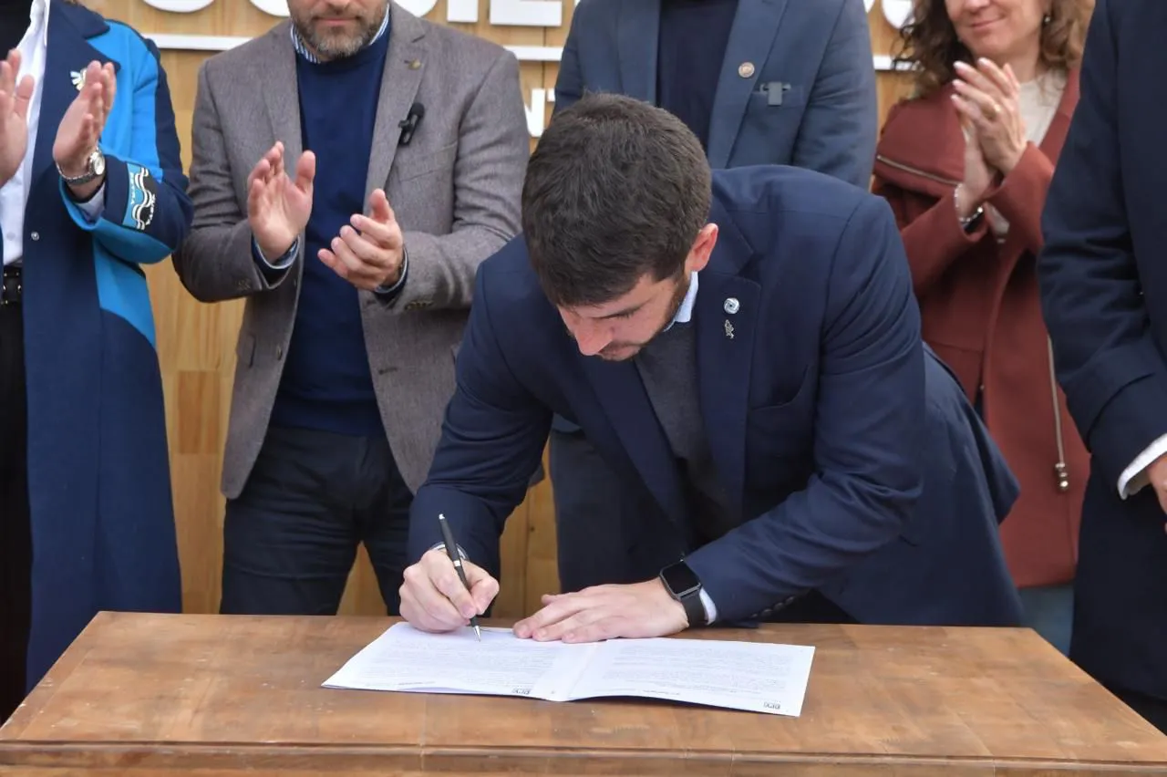 743e4170-18fa-4f4d-ba6d-ef3dbdeae0e7