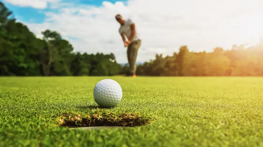 el-golf-en-el-top-five-foto-adobe-stock-LAA5FF6Y4O2LNVLPCUCK7CANG4