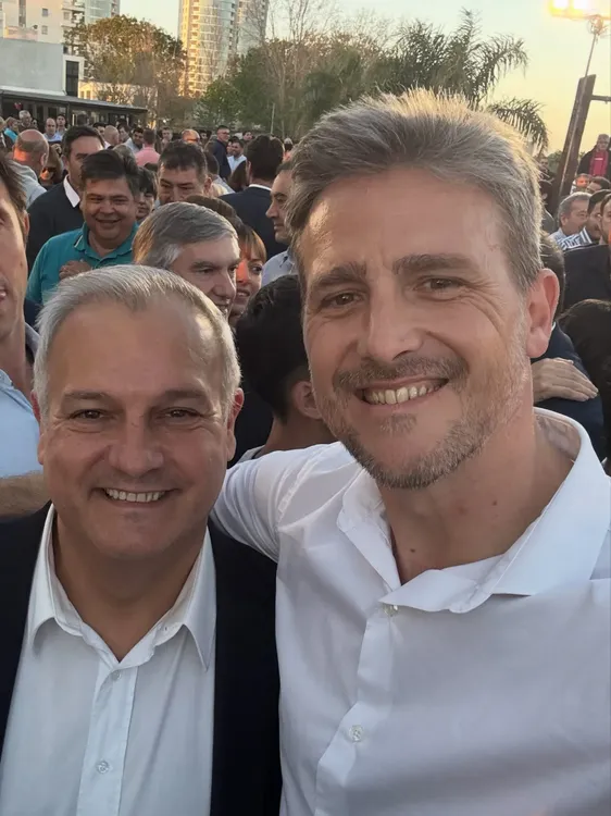 553987852_18530875804043103_1056469151983322269_n