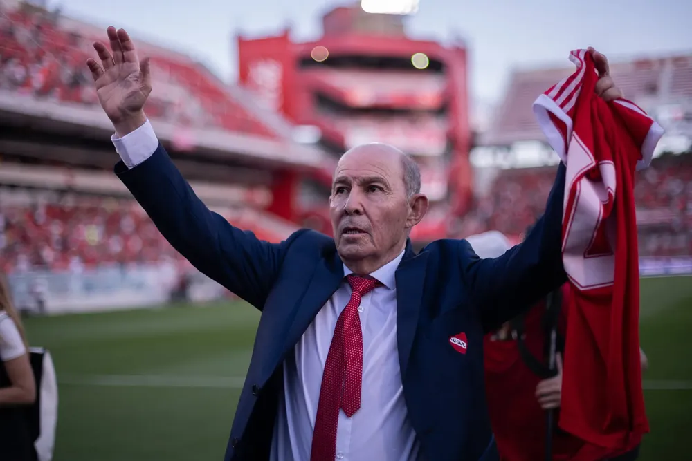 Ricardo-Enrique-Bochini-Independiente-Cumpleanos