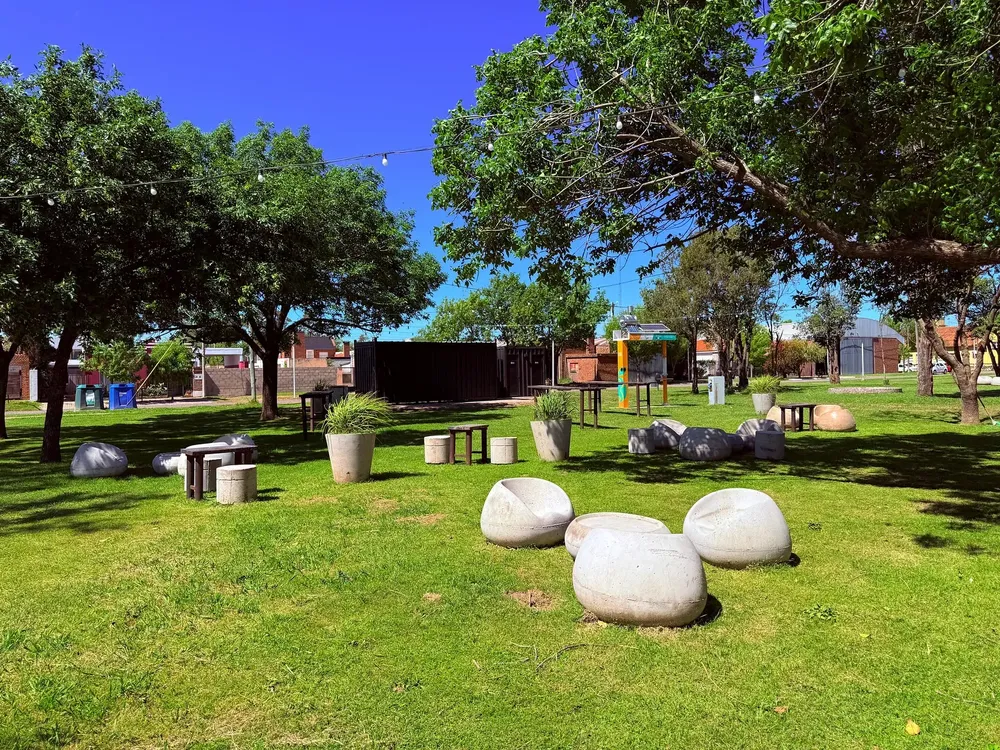 563286677_18291030478286482_1138424738727556532_n (1)