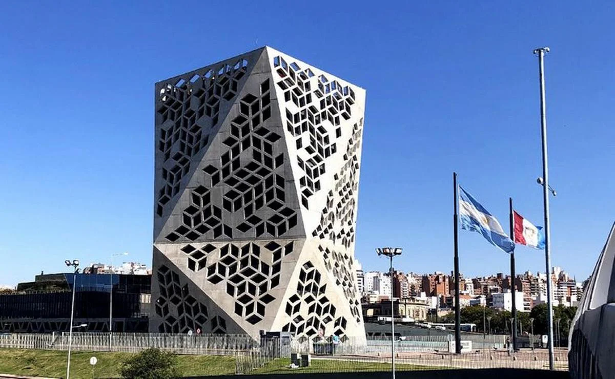Córdoba paga a jubilados y comienza el cronograma de empleados provinciales