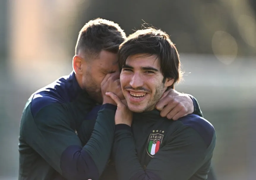 tonali-y-berardi_w862