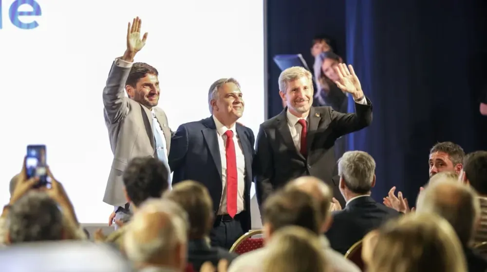 los-gobernadores-de-santa-fe-cordoba-y-entre-rios-marcaron-diferencias-con-el-gobierno-de-javier-milei-foto-prensa-gobierno-de-santa-fe-LZGPCGNBPJGLFEOZ6MGZ42XIKU