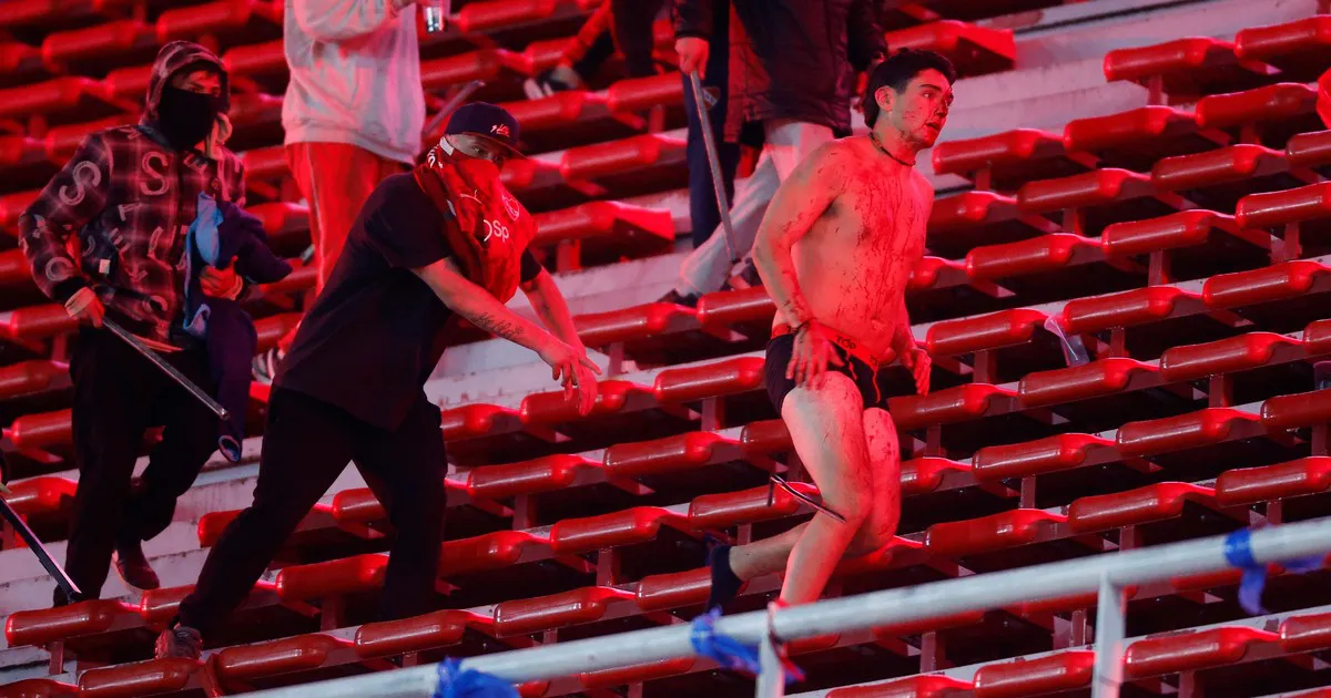 101622-levantaron-la-suspension-del-estadio-de-independiente-pero-aprevide-le-clausuro-dos-tribunas