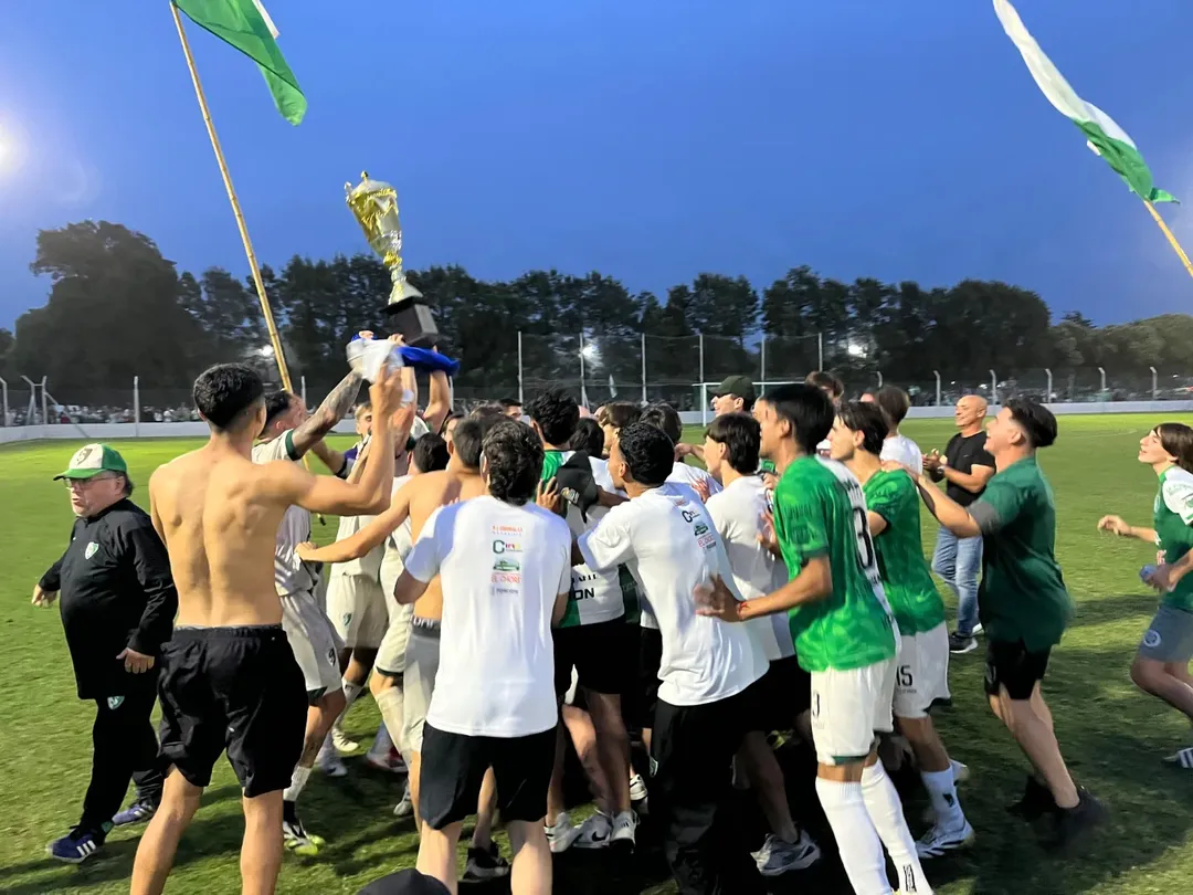 💚🤍 ¡FELICITACIONES STUDEBAKER DE VILLA CAÑÁS! 🏆 CAMPEÓN DE LA LIGA VENADENSE DE FÚTBOL ⚽Como (3)