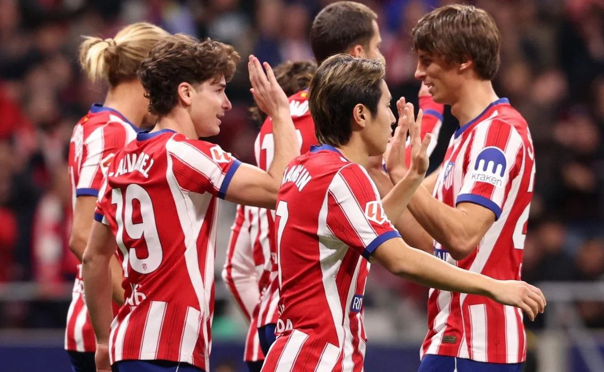 Julián Álvarez marcó para el Atlético y se disculpó con los hinchas