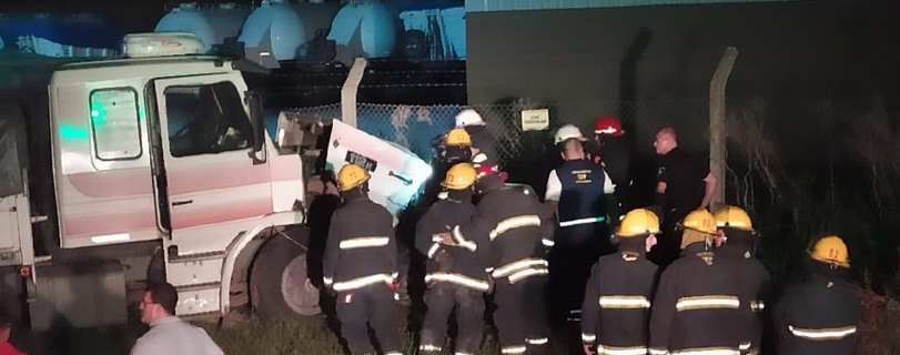 Tragedia en Esperanza: una mujer y sus dos hijos murieron en un choque