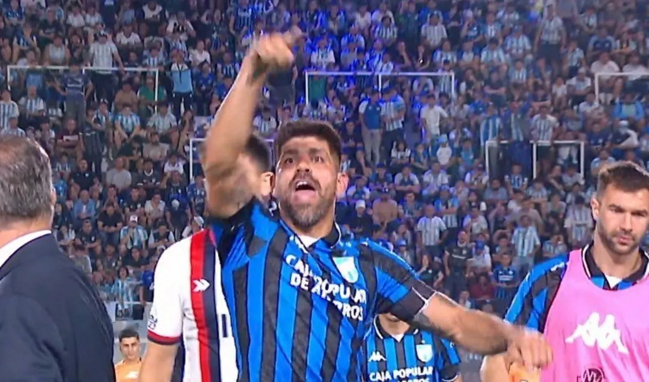 E7l-xkbce_1290x760__3