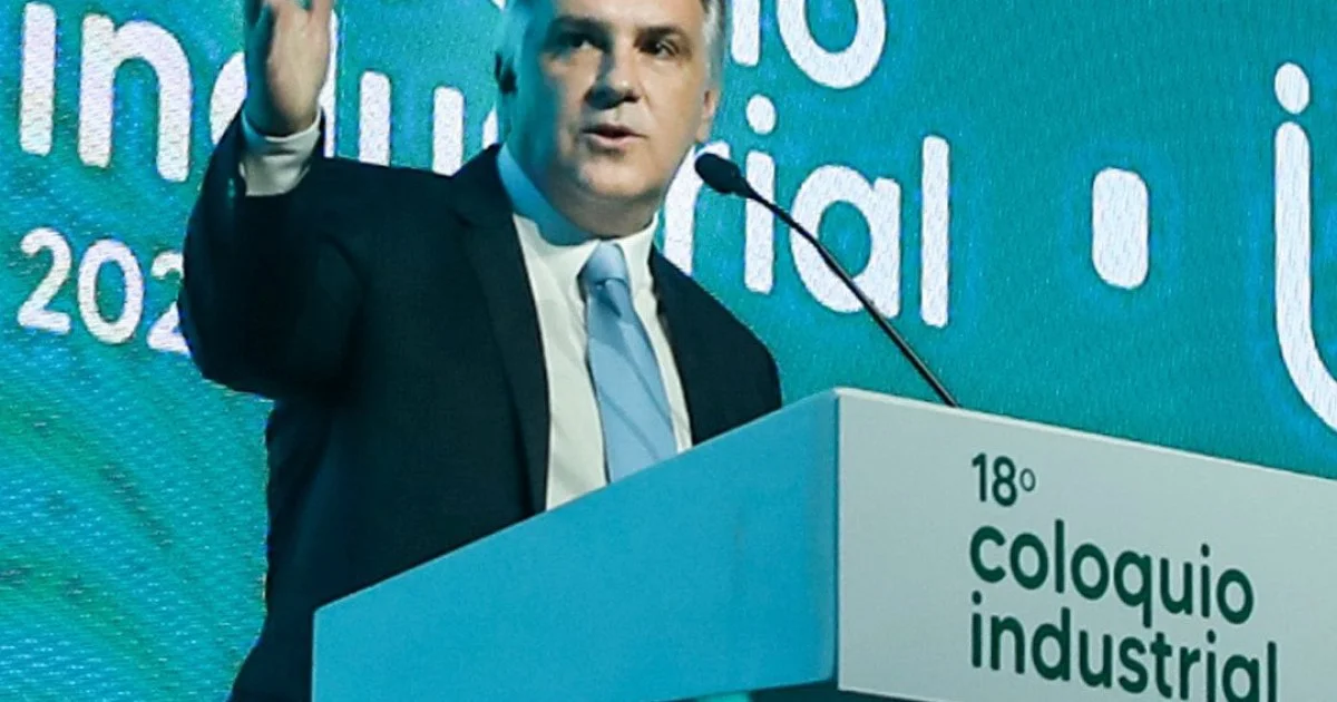 Llaryora elogió a Santilli tras las abstenciones del cordobesismo en Diputados