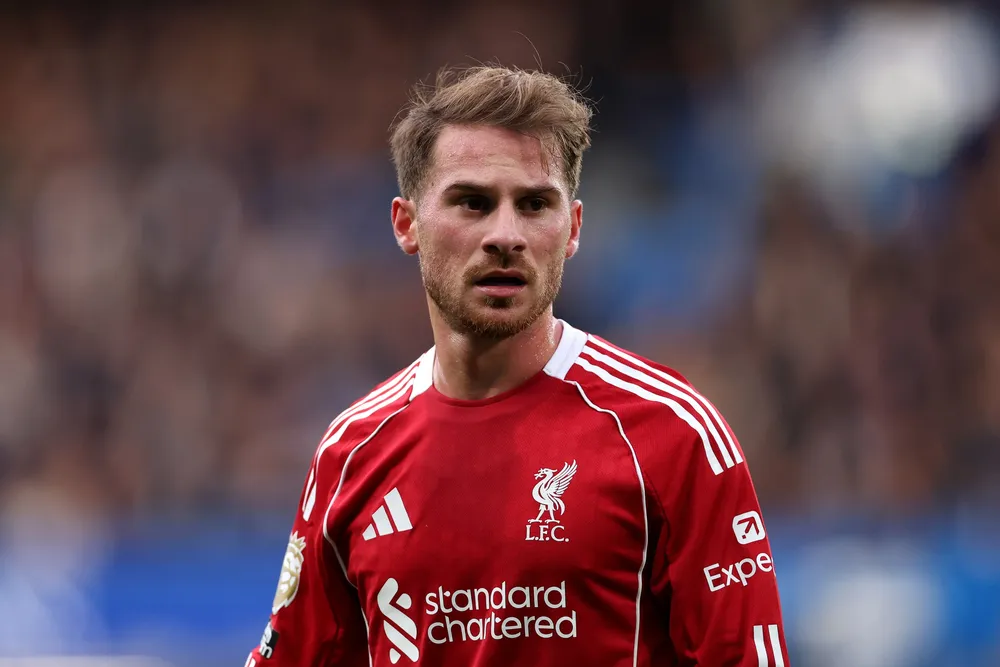 Alexis-Mac-Allister-Paul-Scholes-Liverpool-Chelsea-Premier-League