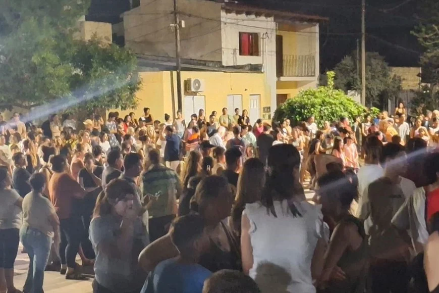 2fRM3Ibo6_870x580__1