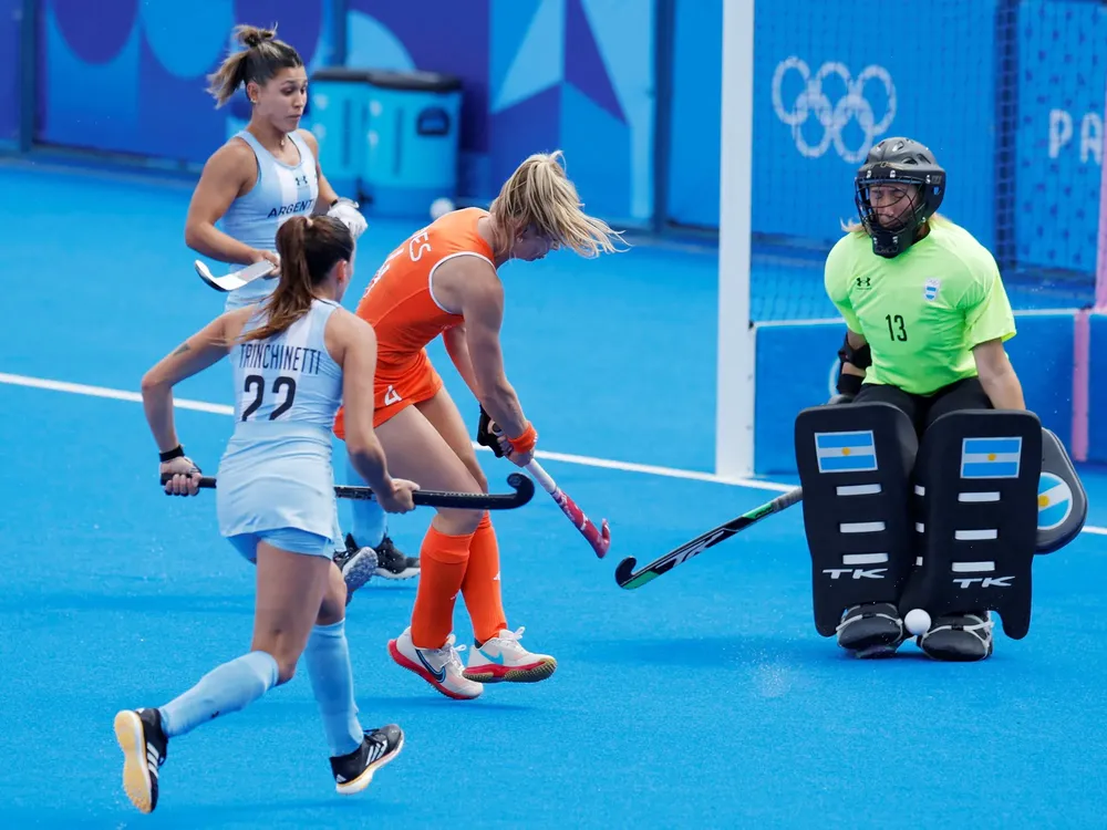 F1V3mQI4z_2000x1500__1