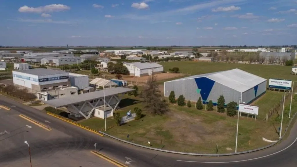 948fc39e-f210-4a6a-bbbd-067cdd28a70c-scaled