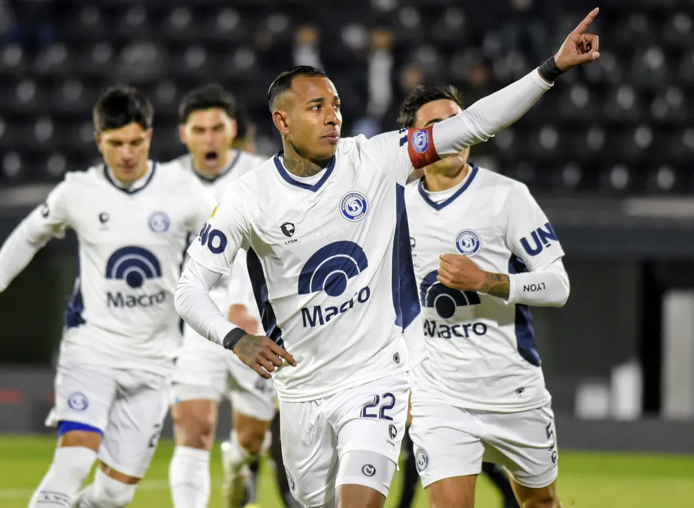 gol-sebastian-villa-independiente-rivadavia-platense-copa-argentina