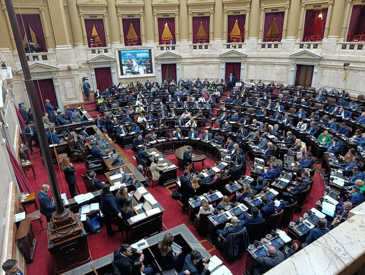 Diputados debate tierras y negocia cambios en discapacidad