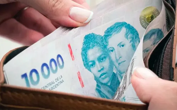 Los-salarios-formales-siguen-en-baja