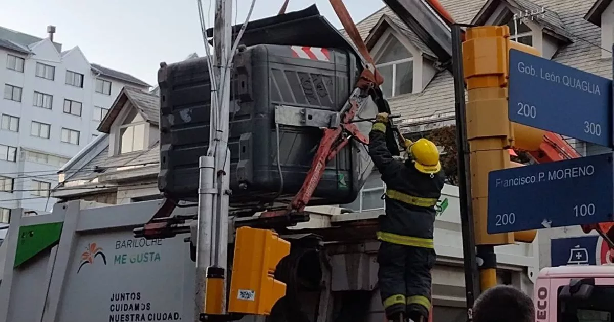 ROSARIO HOMBRE EN BARILOCHE
